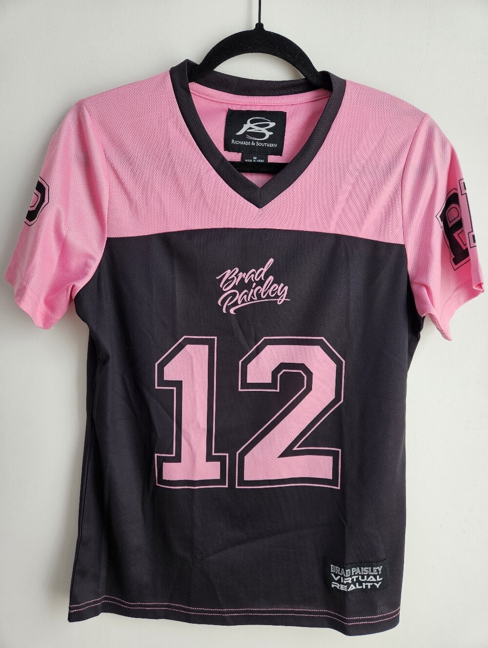 Brad Paisley Jersey Virtual Reality 2012 Tour Pink & Black Sz M